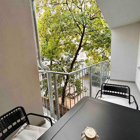 Urbaner Charme: Stilvolles Wohnen Im Herzen Wiens Ngoại thất bức ảnh