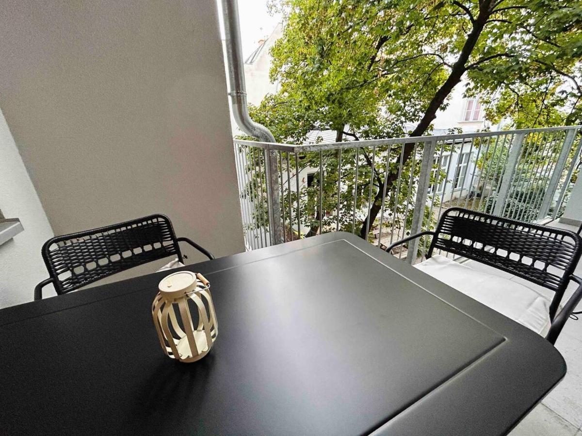 Urbaner Charme: Stilvolles Wohnen Im Herzen Wiens Ngoại thất bức ảnh